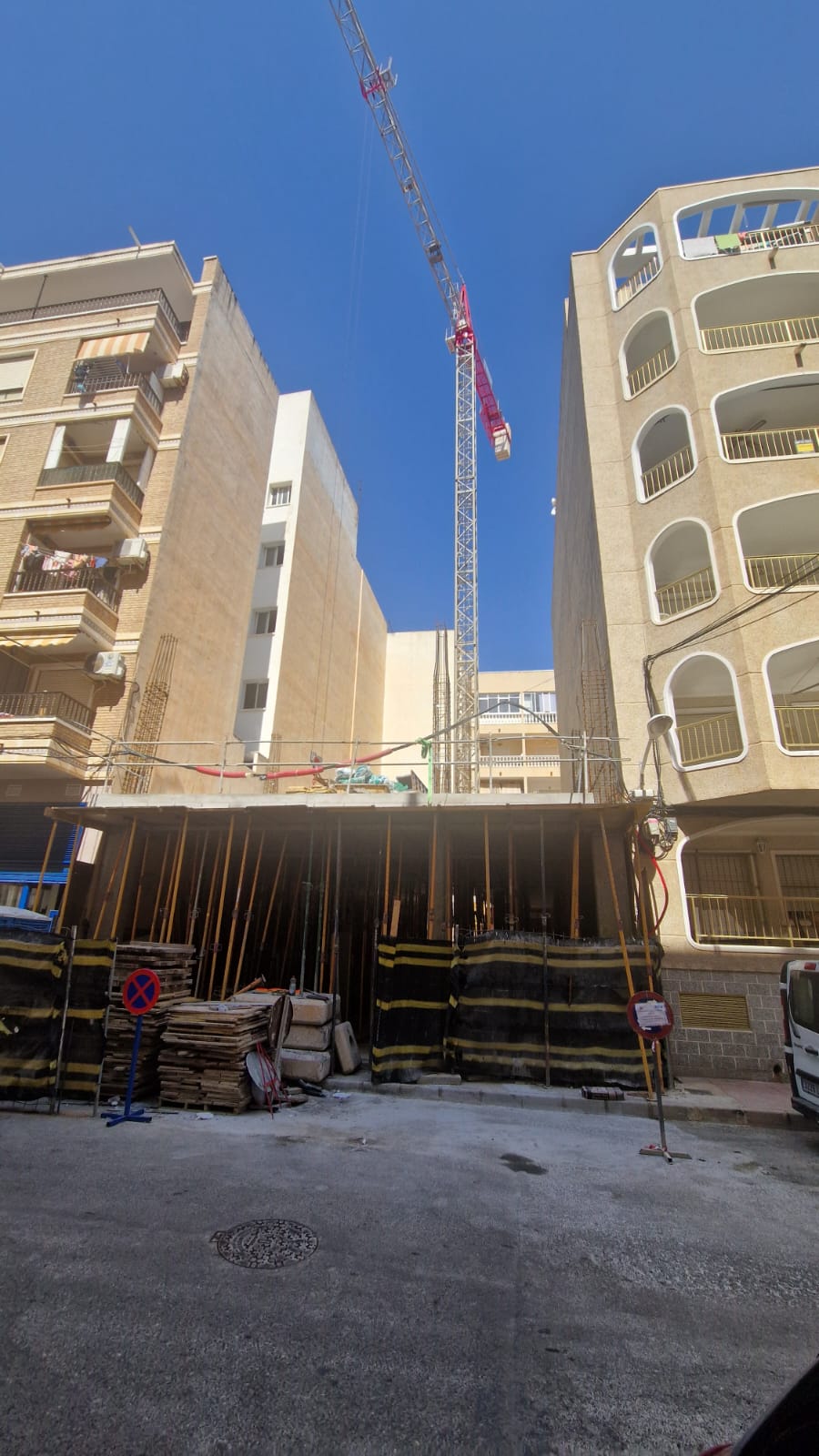 We start building the first floor